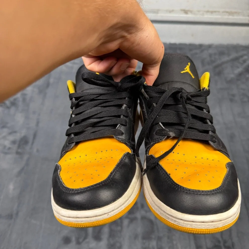 Nike Air Jordan 1 Low Yellow Ochre Black White 553558-072 Mens 10 Sneaker